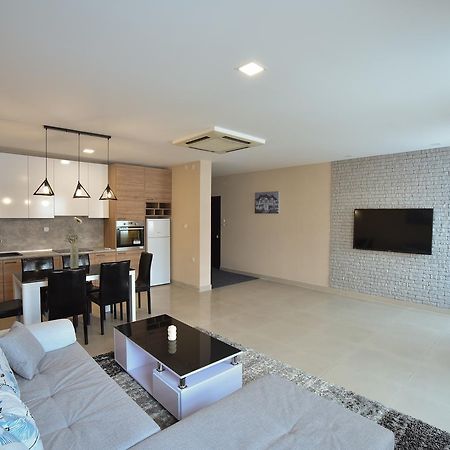 City Center Apartments Pirot Exterior foto
