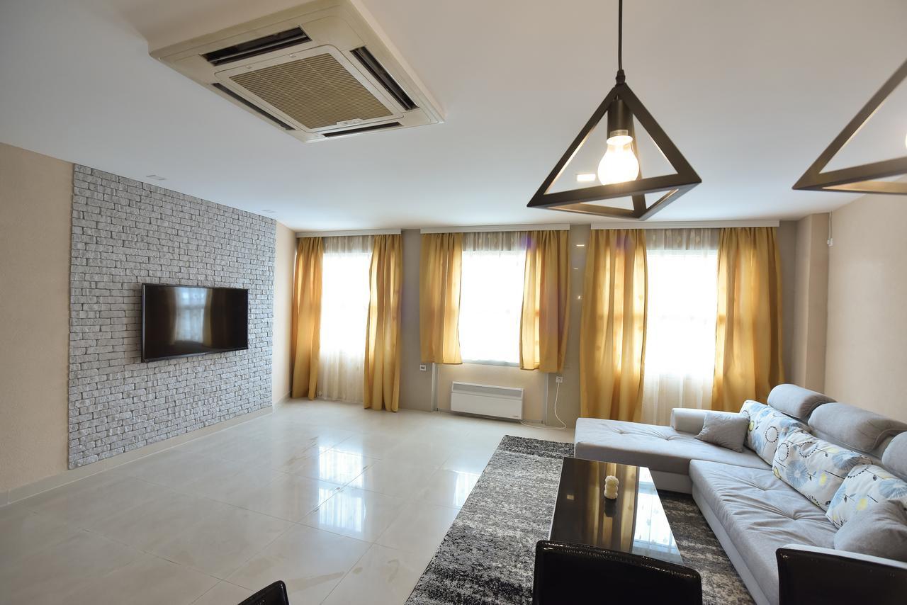 City Center Apartments Pirot Exterior foto
