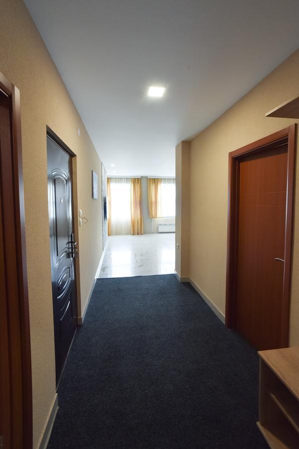 City Center Apartments Pirot Exterior foto