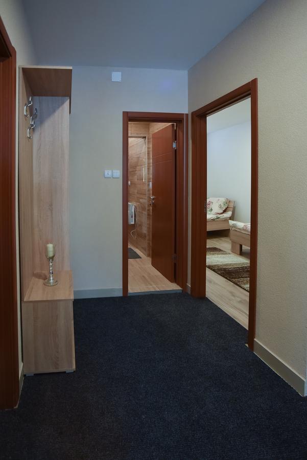 City Center Apartments Pirot Exterior foto