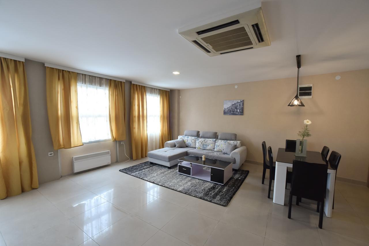City Center Apartments Pirot Exterior foto