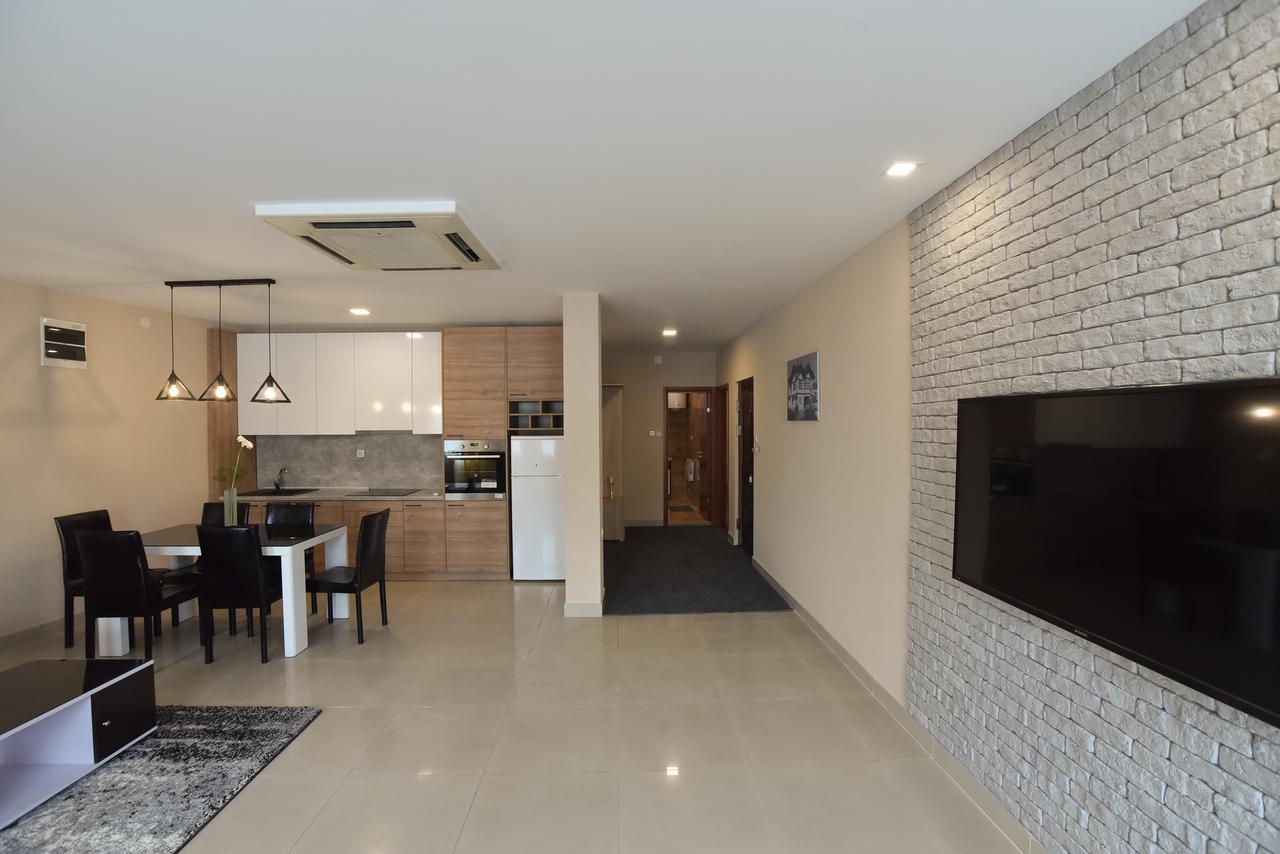 City Center Apartments Pirot Exterior foto