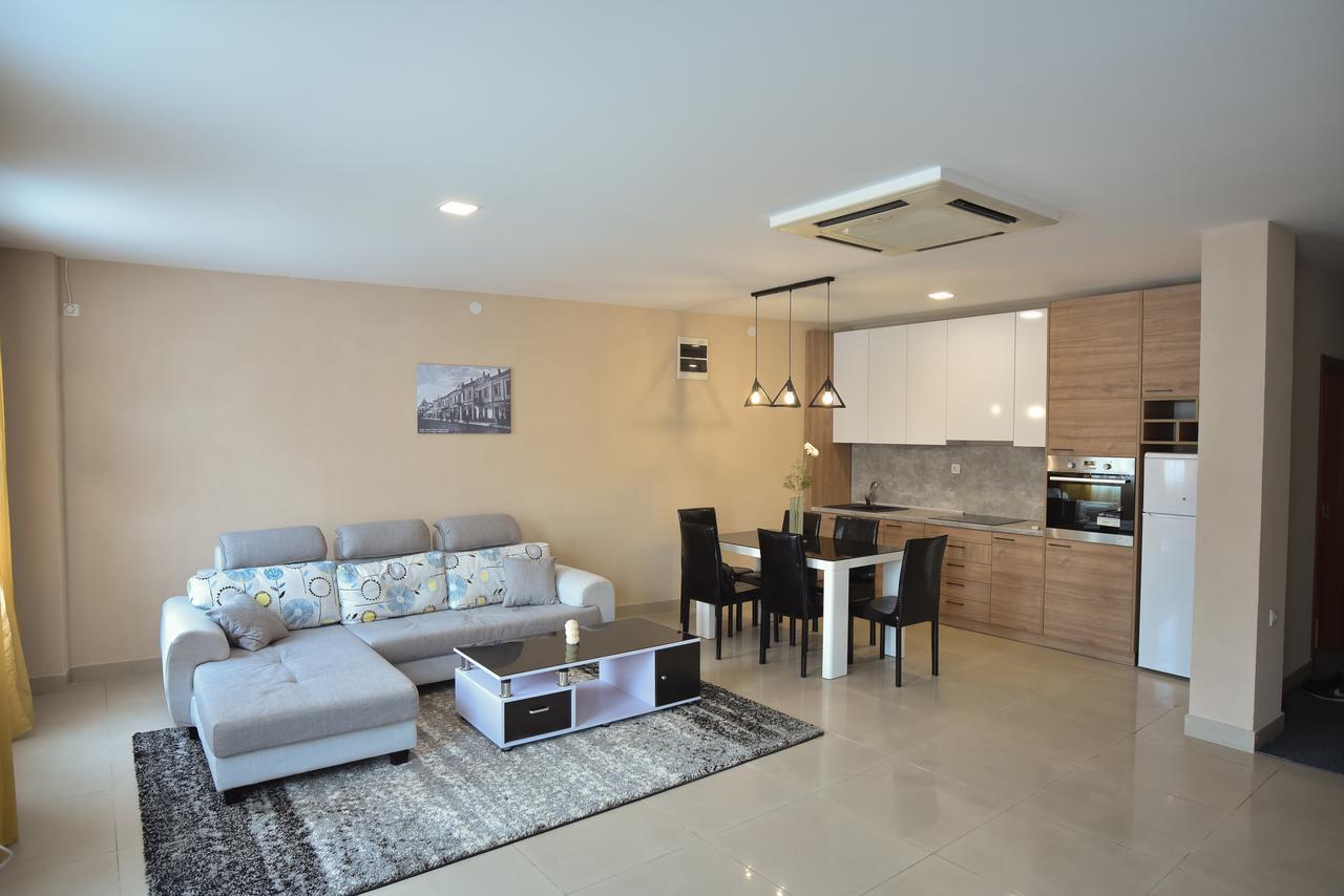 City Center Apartments Pirot Exterior foto