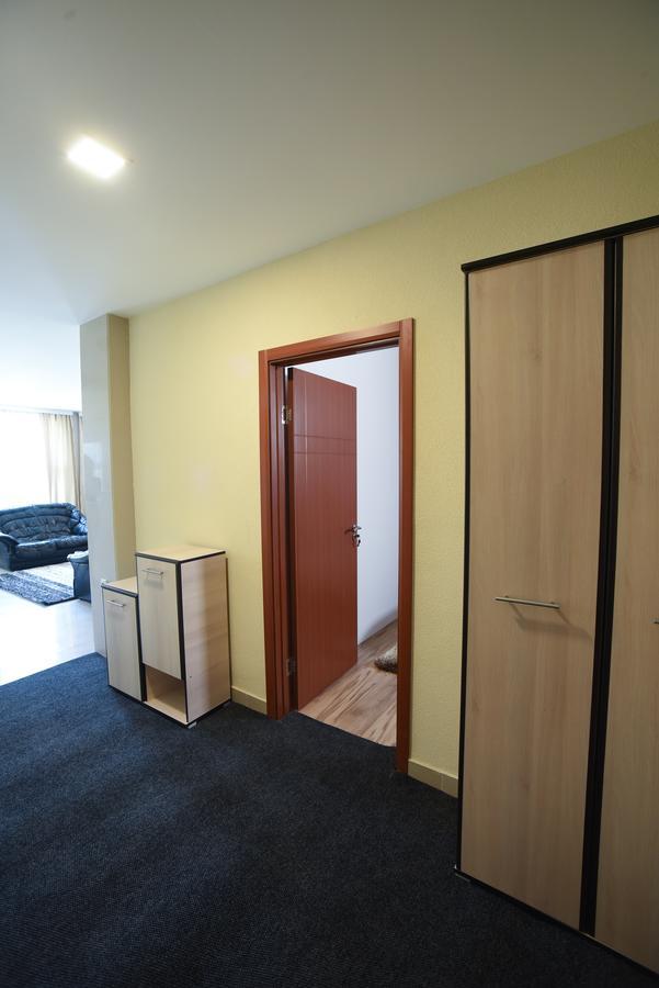 City Center Apartments Pirot Exterior foto
