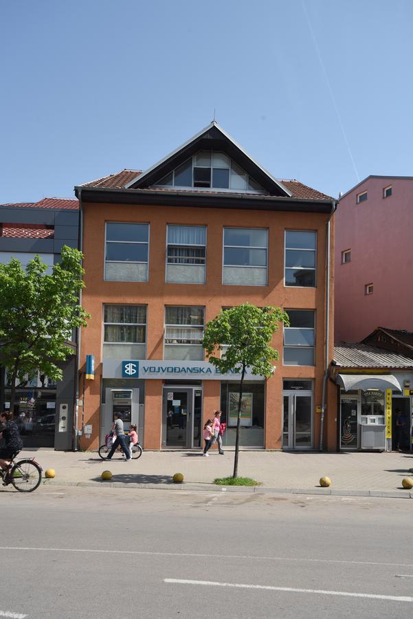 City Center Apartments Pirot Exterior foto