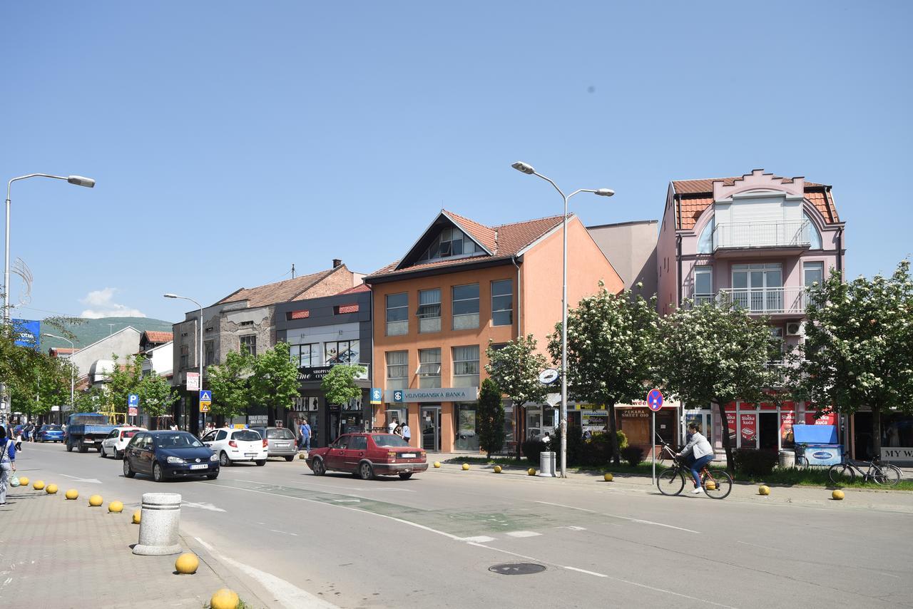 City Center Apartments Pirot Exterior foto
