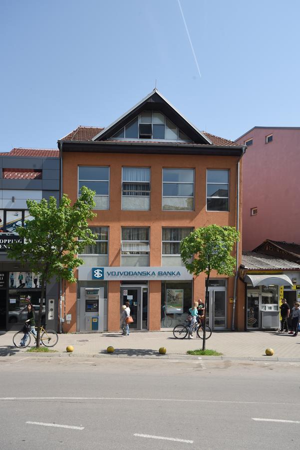 City Center Apartments Pirot Exterior foto