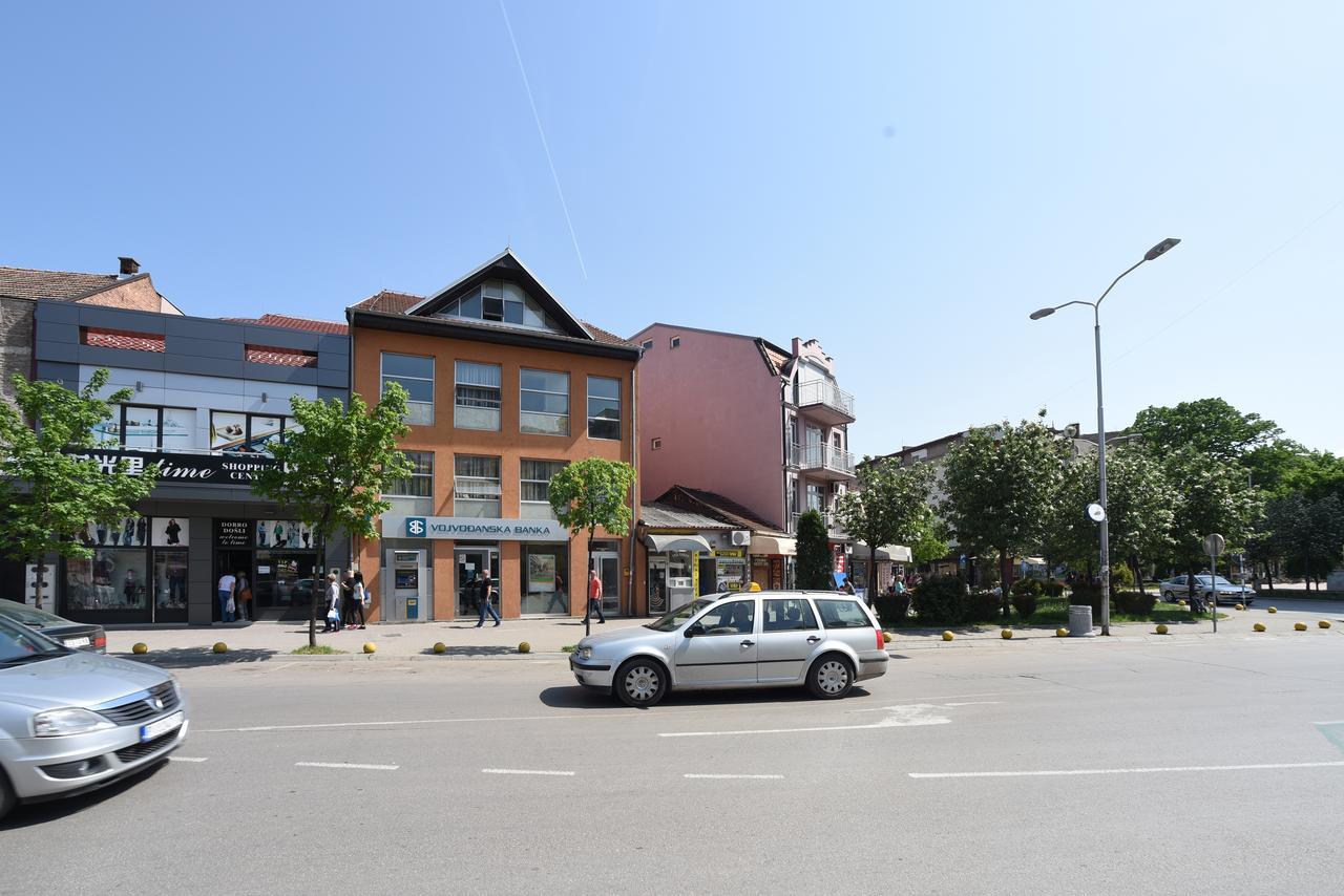 City Center Apartments Pirot Exterior foto