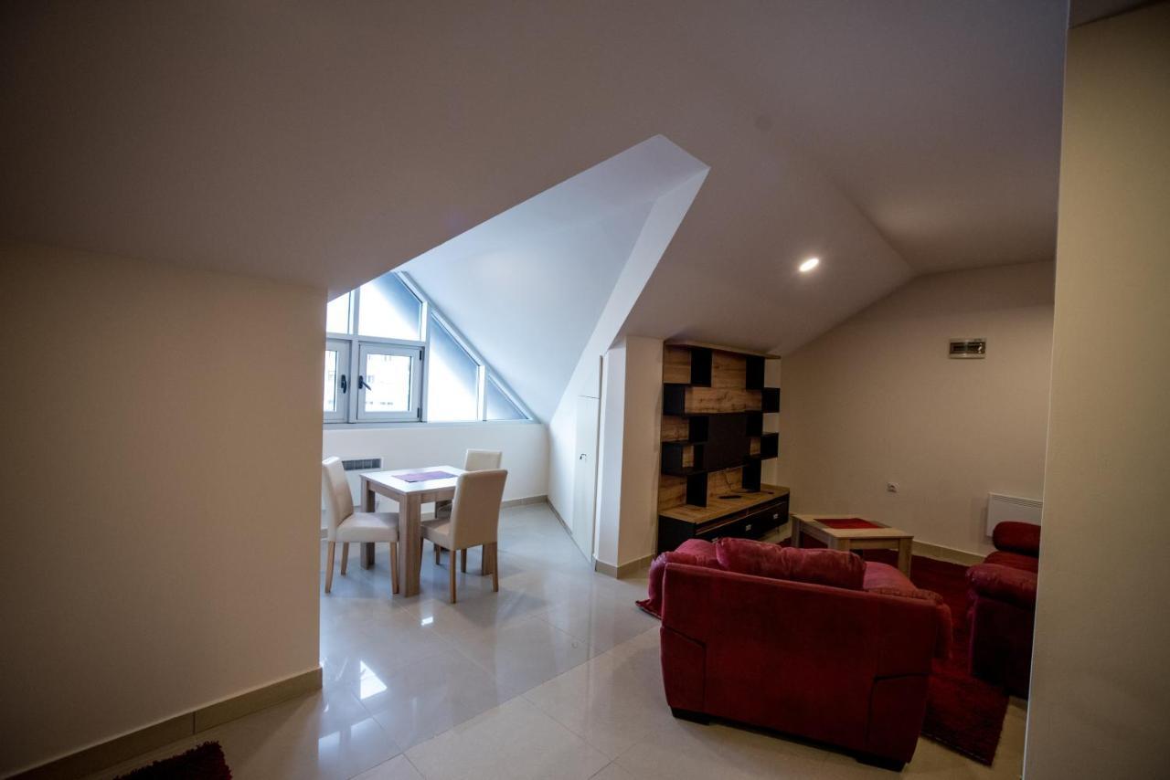 City Center Apartments Pirot Exterior foto
