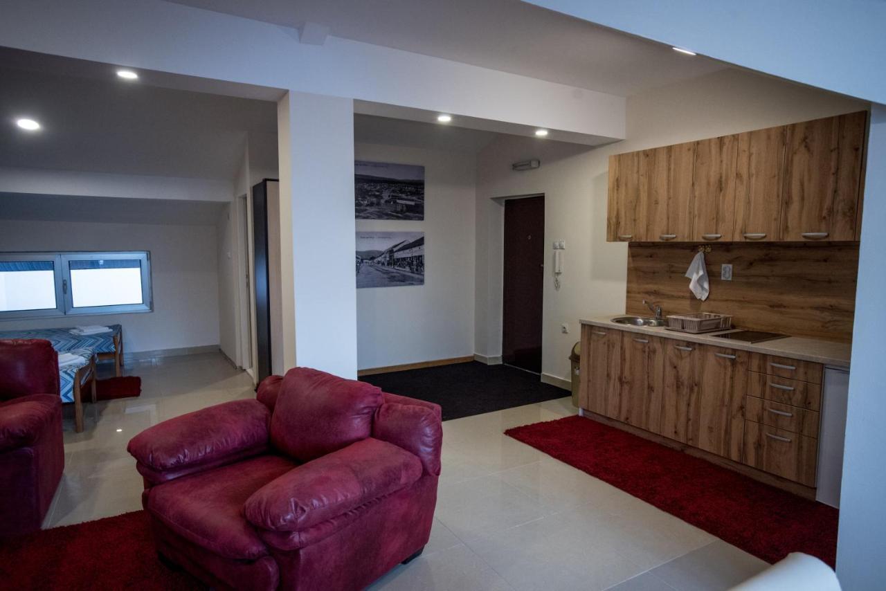 City Center Apartments Pirot Exterior foto